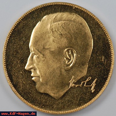 VW - 1961 - 5 Millionen Volkswagen - 2,5cm, 11gr - [6354]-2