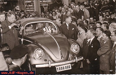 VW - 1955 - Wolfsburg, Bandablauf des 1000000 Volkswagens - [6995]-1
